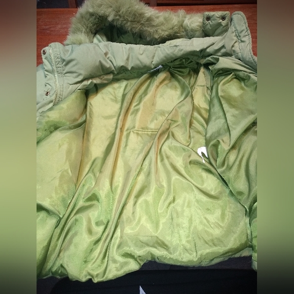 Jones New York Green Studio Puffer Winter Jacket with Fur Trim Hood, Siz… - Picture 3 of 16